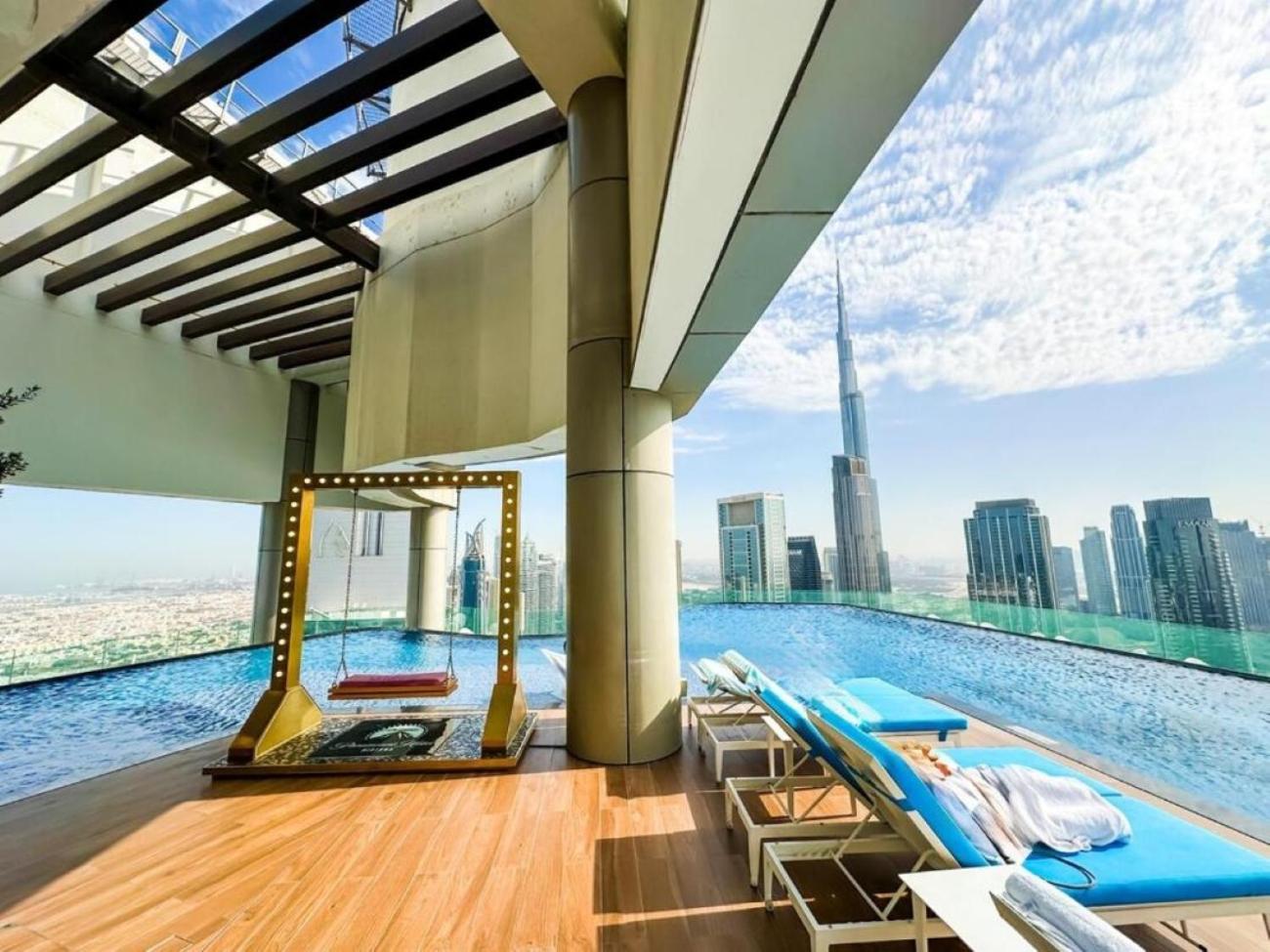 New 2 Bed Burj Khalifa View, 64th Floor Infinity Pool * Dubai