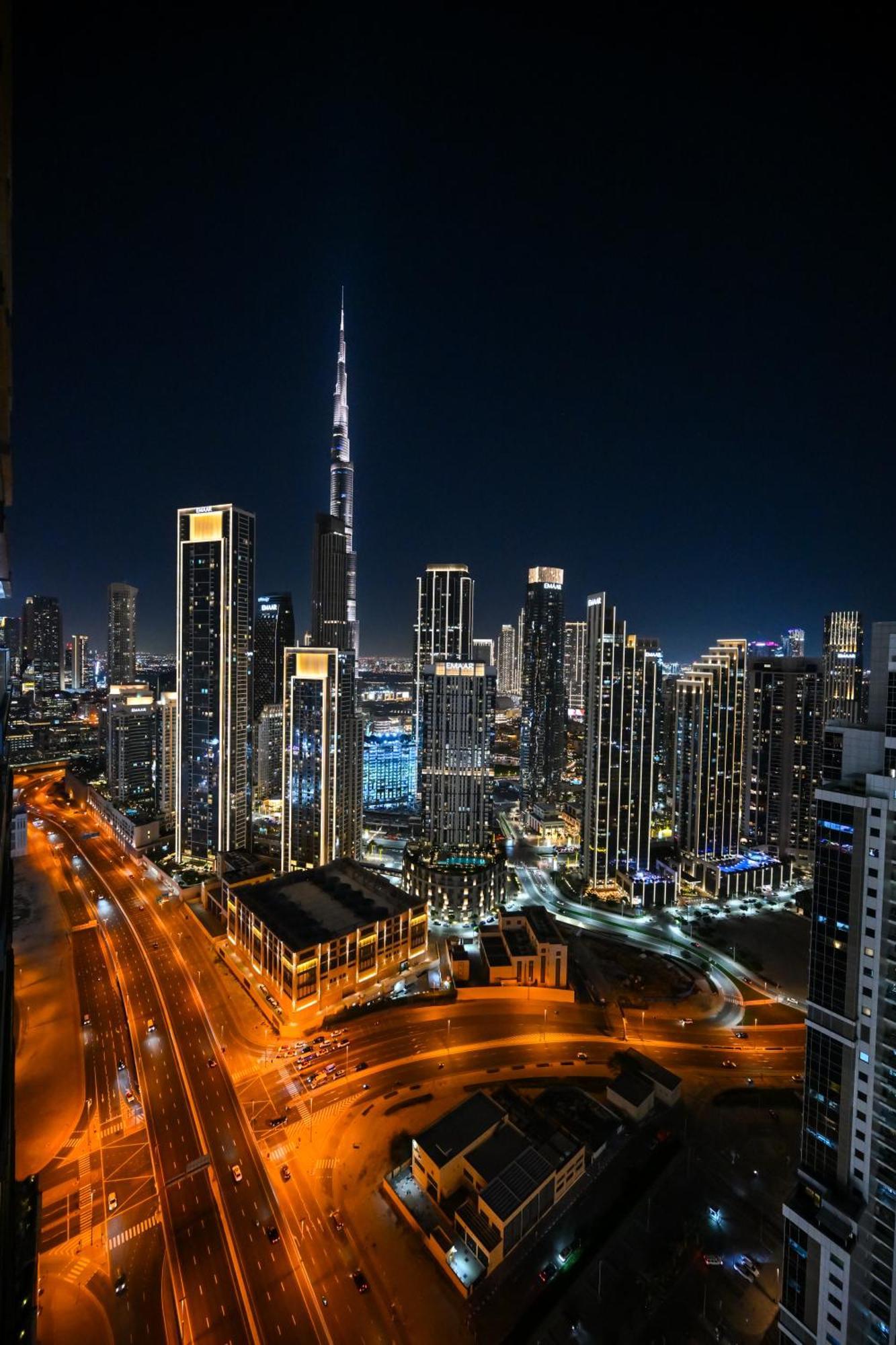 Apartment New 2 Bed Burj Khalifa View, 64th Floor Infinity Pool Dubai